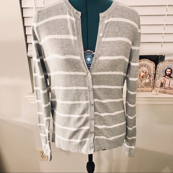 LOFT Sweaters - EUC Loft classic gray and white striped cardigan
